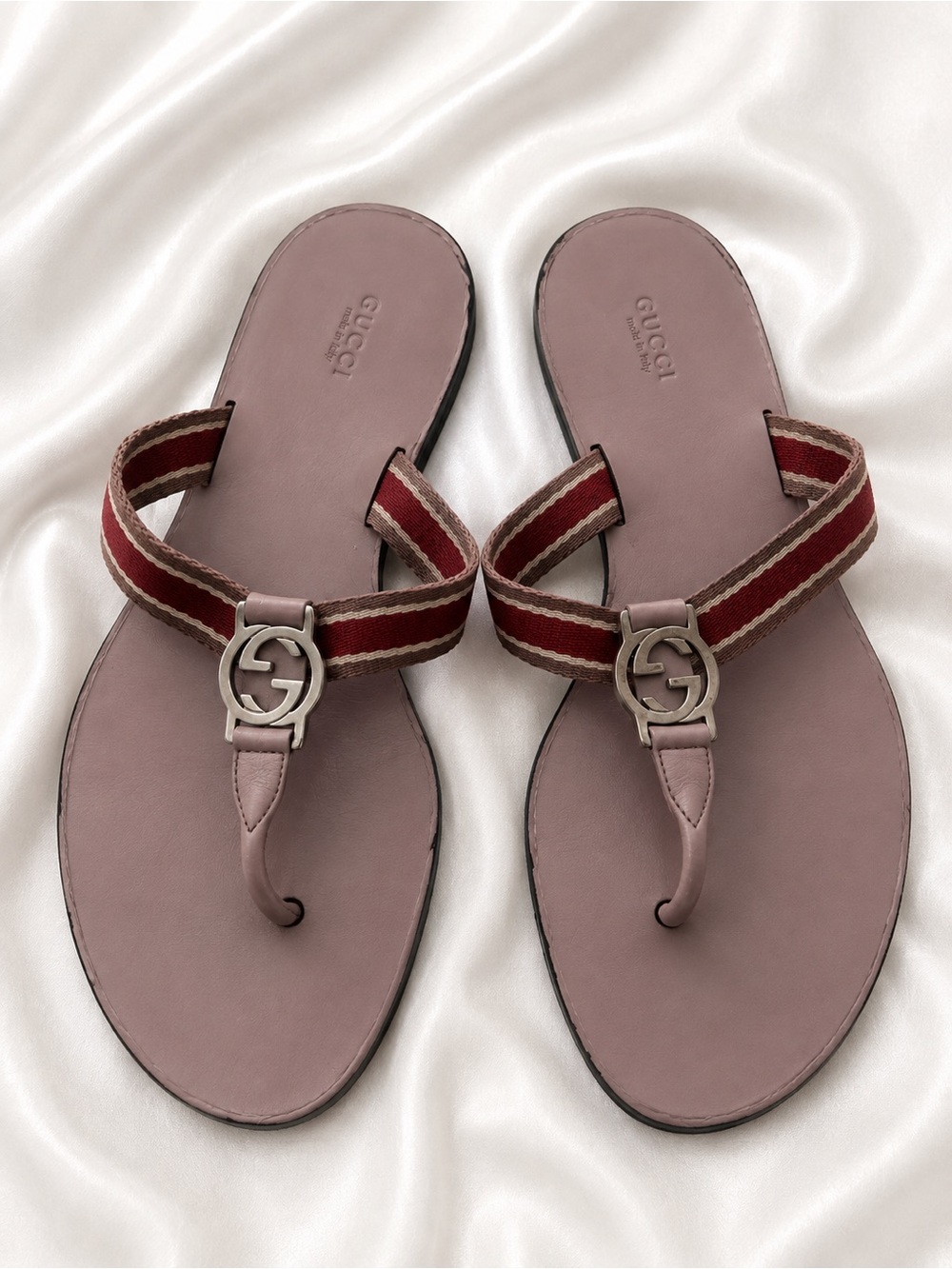 Gucci Pink Leather Thong Sandals with Burgundy Stripe